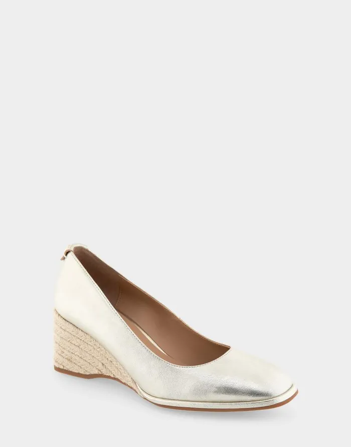 Aerosoles Comfortable Women039s Sculpted Wedge Pump In Soft Gold Leather Soft Gold Leather Women Pumps