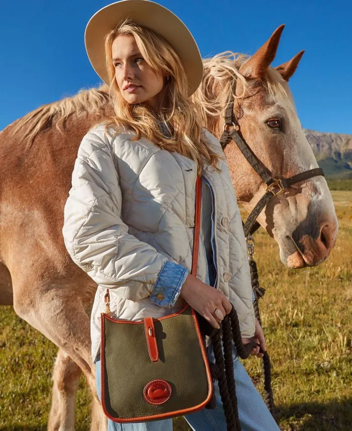 All Weather Leather 30 Crossbody 22 Taupe Woman Dooney and Bourke Crossbodies All Weather Leather 30 Crossbody 22 Taupe Woman Dooney and Bourke Crossbodies