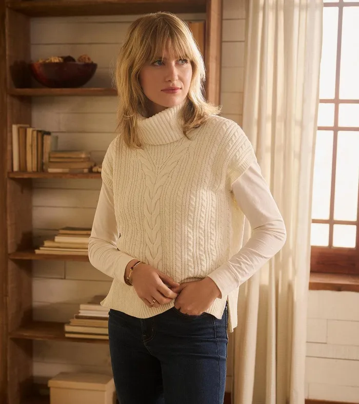 Cable Knit Vest 8211 Winter White Hatley