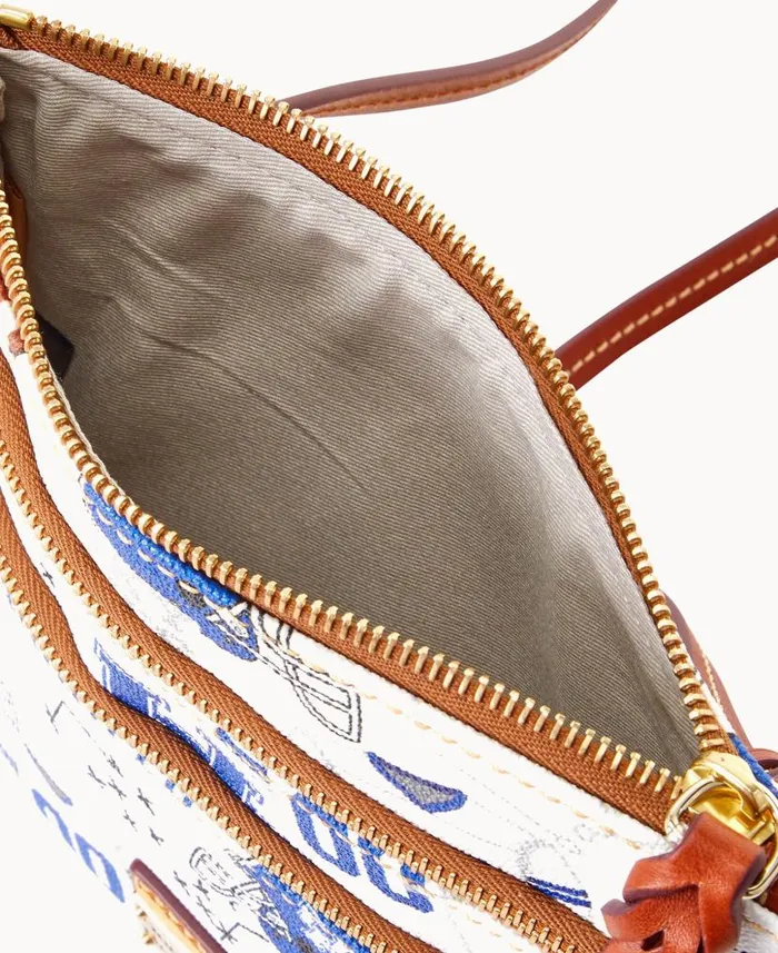 Collegiate University Of Kentucky N S Triple Zip Crossbody U Of Kentucky Woman Dooney and Bourke Crossbodies Collegiate University Of Kentucky N S Triple Zip Crossbody U Of Kentucky Woman Dooney and Bourke Crossbodies