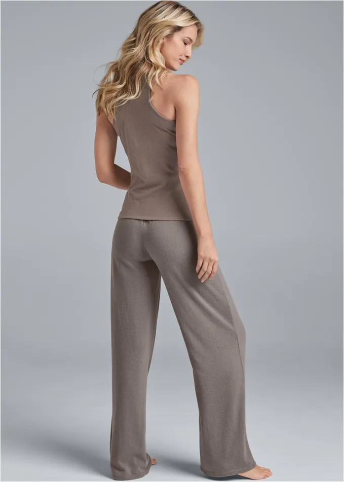 COZY HACCI HENLEY TANK TOP Brown Women VENUS Cozy Loungewear