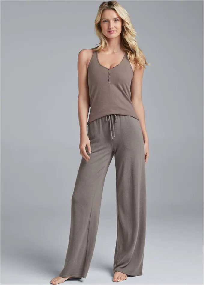 COZY HACCI HENLEY TANK TOP Brown Women VENUS Cozy Loungewear