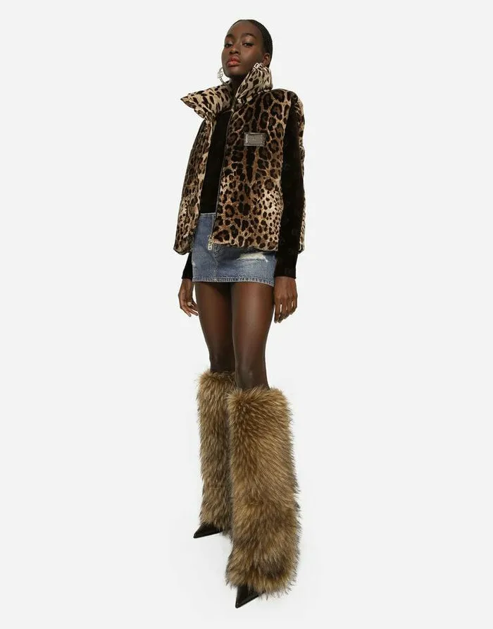 Dolce and Gabbana Coats And Jackets Women Sleeveless Leopardprint Jacket With Logo Tag Animal Print Dolce and Gabbana Coats And Jackets Women Sleeveless Leopardprint Jacket With Logo Tag Animal Print