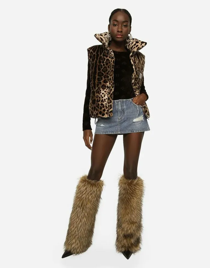 Dolce and Gabbana Coats And Jackets Women Sleeveless Leopardprint Jacket With Logo Tag Animal Print Dolce and Gabbana Coats And Jackets Women Sleeveless Leopardprint Jacket With Logo Tag Animal Print
