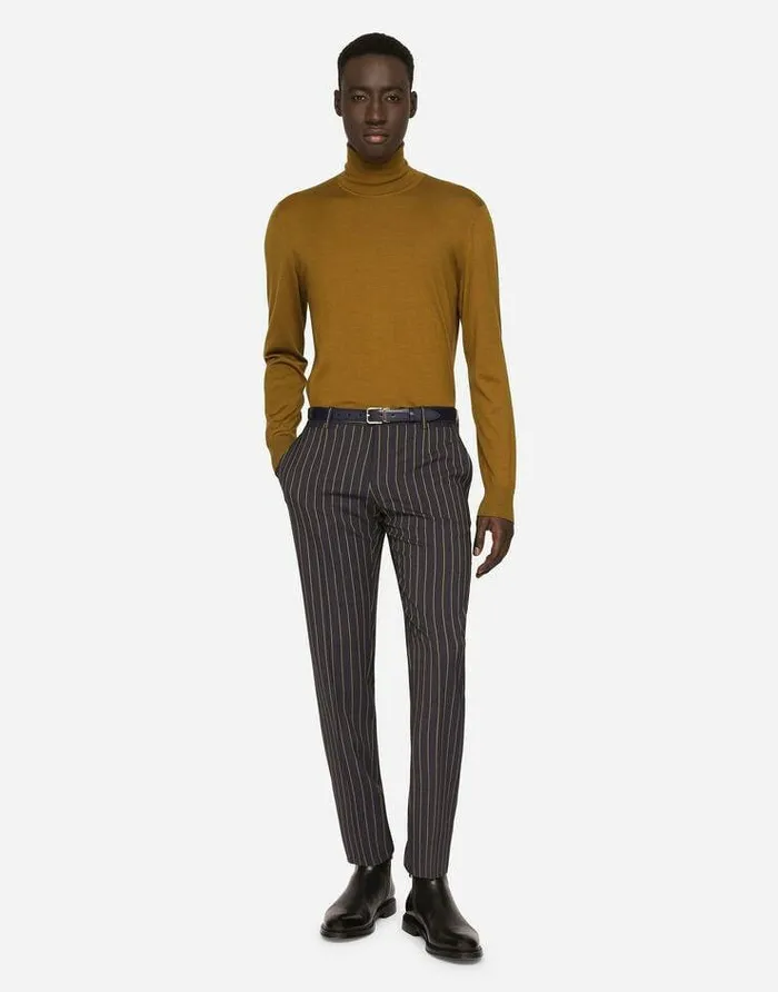 Dolce and Gabbana Sweaters And Cardigans Men Cashmere And Silk Turtleneck Sweater Beige Dolce and Gabbana Sweaters And Cardigans Men Cashmere And Silk Turtleneck Sweater Beige