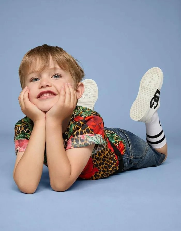 Dolce and Gabbana Trousers And Shorts Children Washed Stretch Denim Shorts Multicolor Dolce and Gabbana Trousers And Shorts Children Washed Stretch Denim Shorts Multicolor