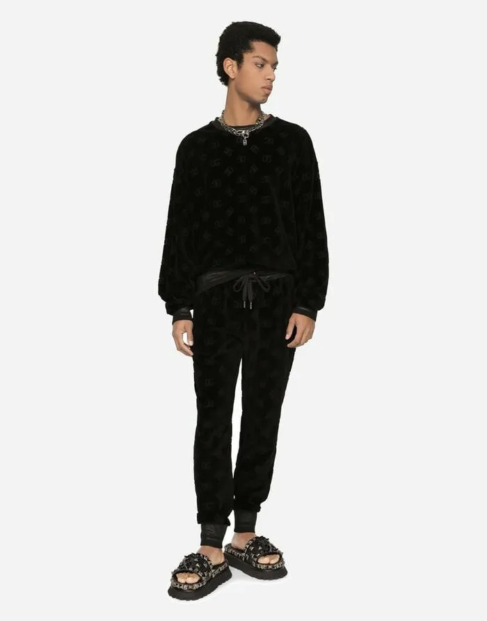 Dolce and Gabbana Trousers And Shorts Men Jersey Jacquard Jogging Pants With DG Logo Black Dolce and Gabbana Trousers And Shorts Men Jersey Jacquard Jogging Pants With DG Logo Black