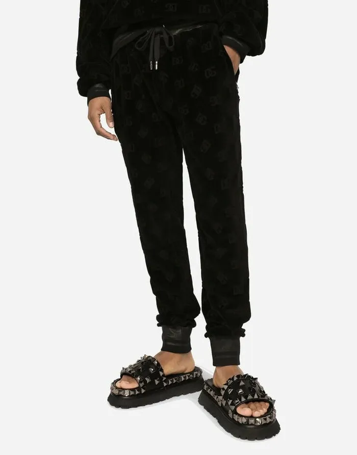 Dolce and Gabbana Trousers And Shorts Men Jersey Jacquard Jogging Pants With DG Logo Black Dolce and Gabbana Trousers And Shorts Men Jersey Jacquard Jogging Pants With DG Logo Black