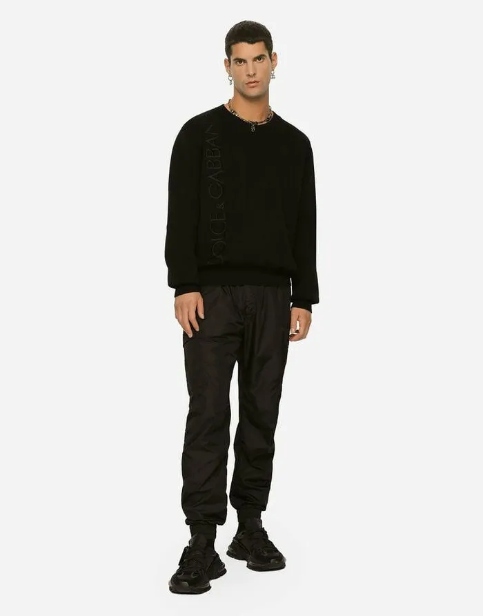 Dolce and Gabbana Trousers And Shorts Men Nylon Cargo Pants With Logo Tag Black Dolce and Gabbana Trousers And Shorts Men Nylon Cargo Pants With Logo Tag Black