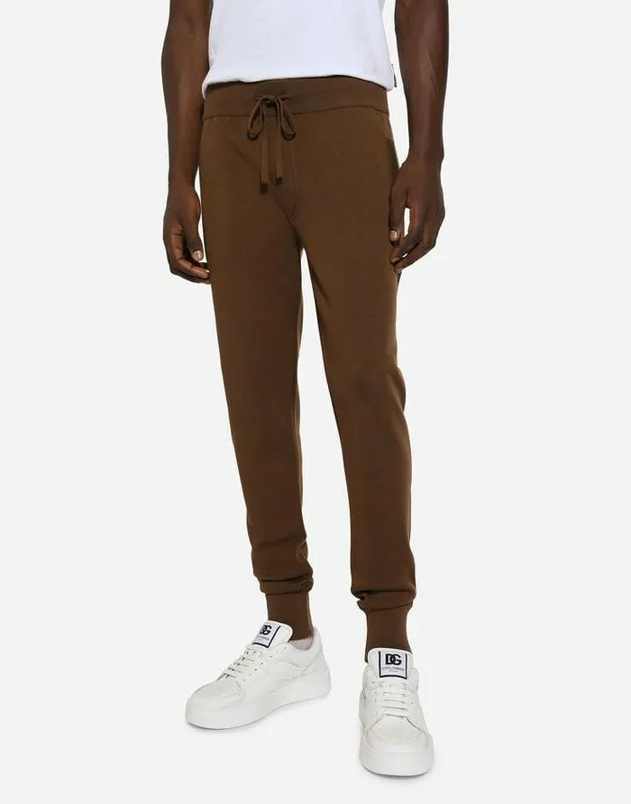 Dolce and Gabbana Trousers And Shorts Men Wool And Cashmere Knit Jogging Pants Brown Dolce and Gabbana Trousers And Shorts Men Wool And Cashmere Knit Jogging Pants Brown