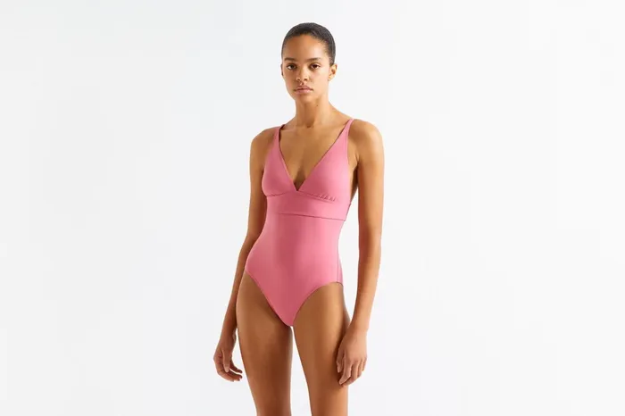 ERES Larcin Triangle OnePiece Litchi 23e Women OnePiece Swimsuits
