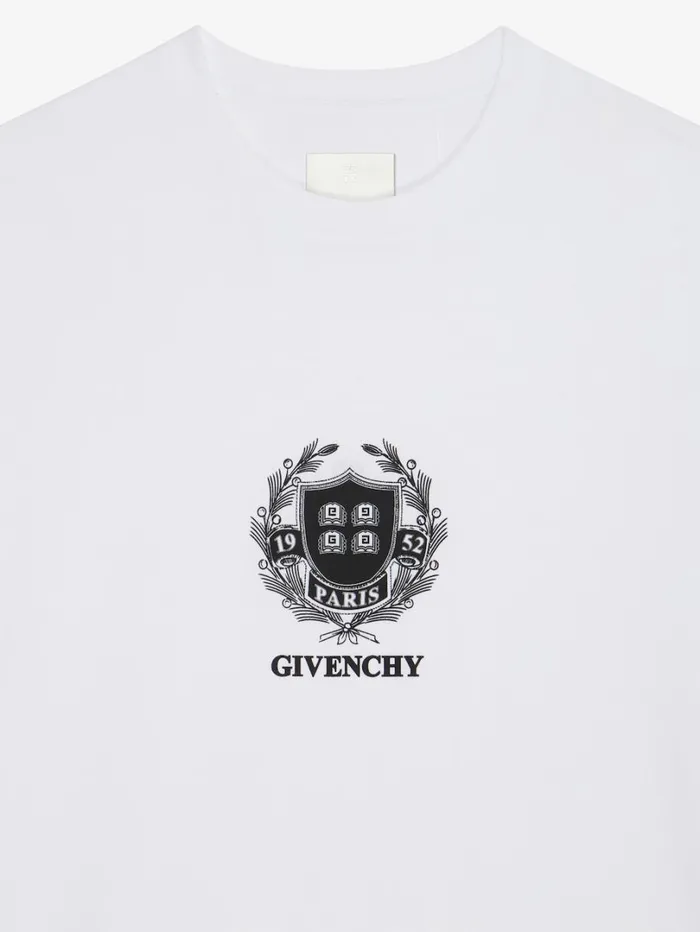 Givenchy GIVENCHY Crest Tshirt In Cotton White Men TShirts Givenchy GIVENCHY Crest Tshirt In Cotton White Men TShirts