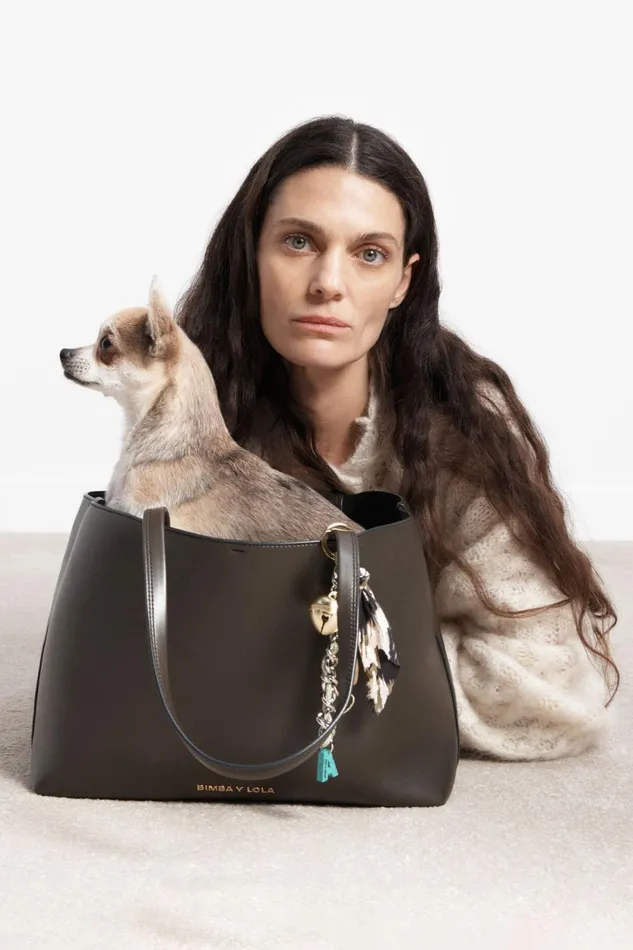 Large Olive Leather Chihuahua Shopper Bag Olive Women Bimba Y Lola Chihuahua Bags Large Olive Leather Chihuahua Shopper Bag Olive Women Bimba Y Lola Chihuahua Bags