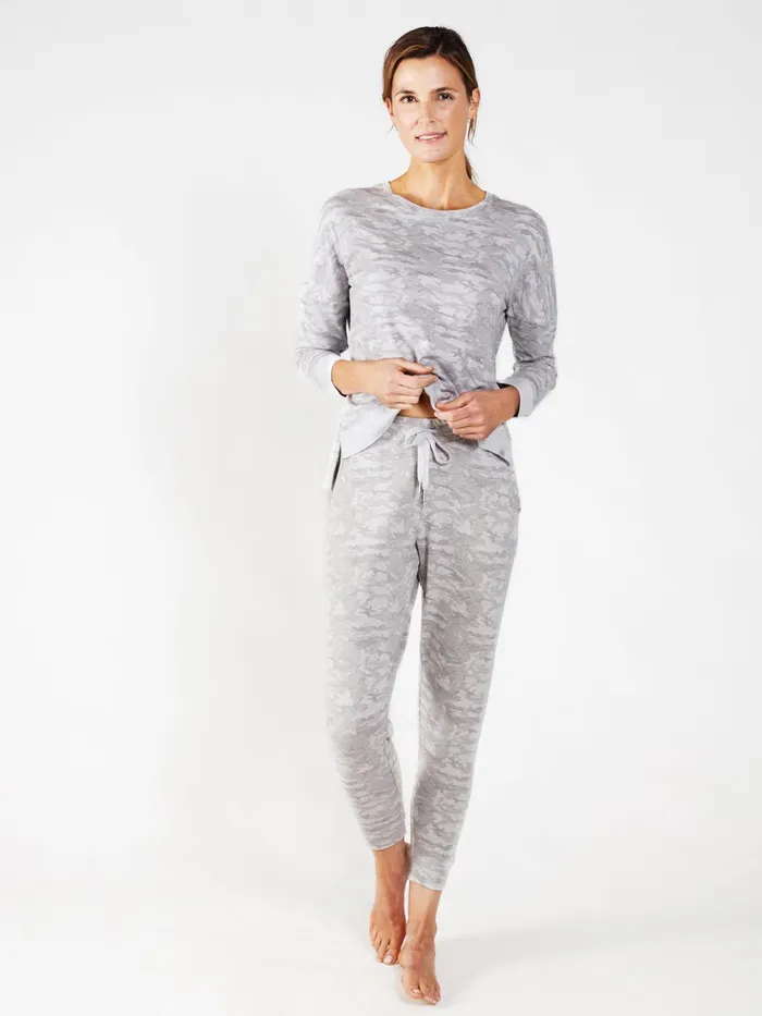 Lounge Women Tasc Performance Varsity Brushed Lightweight Jogger