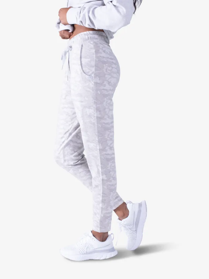 Lounge Women Tasc Performance Varsity Brushed Lightweight Jogger