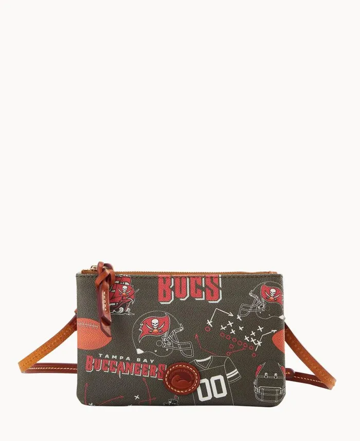 NFL Buccaneers Top Zip Crossbody Buccaneers Woman Dooney and Bourke Crossbodies NFL Buccaneers Top Zip Crossbody Buccaneers Woman Dooney and Bourke Crossbodies