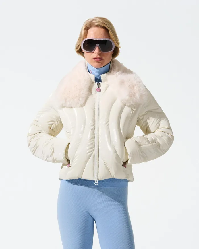 Perfect Moment Carving Quilted Down Jacket Antique White Women Ski Jackets