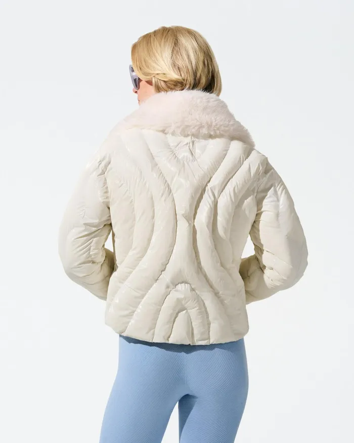 Perfect Moment Carving Quilted Down Jacket Antique White Women Ski Jackets