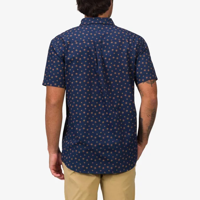 Reef TShirts and Shirts Bentley Short Sleeve Woven Shirt Dress Blues 8211 Men Reef TShirts and Shirts Bentley Short Sleeve Woven Shirt Dress Blues 8211 Men