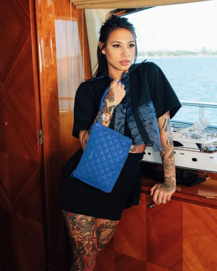 SPRAYGROUND RIVIERA CROSSOVER CLUTCH Bags