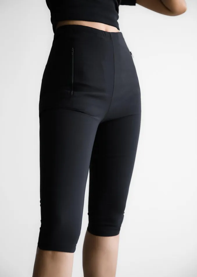 The Frankie Shop Bottoms Desara Capri Leggings 8211 Black 8211 Women