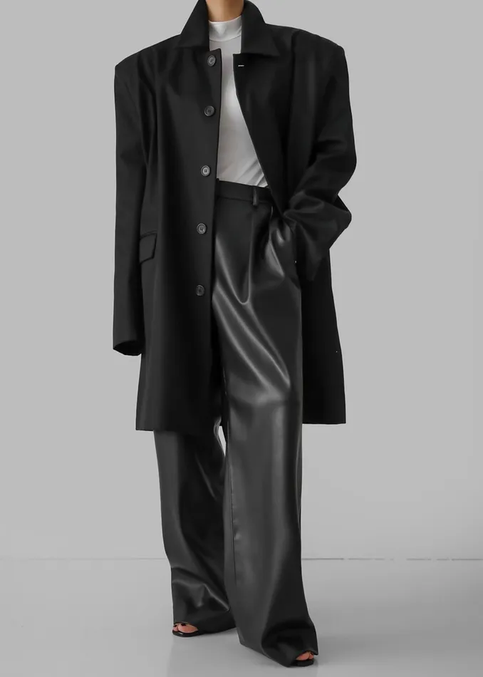 The Frankie Shop Outerwear Ghent Padded Shoulder Trench 8211 Black 8211 Women The Frankie Shop Outerwear Ghent Padded Shoulder Trench 8211 Black 8211 Women