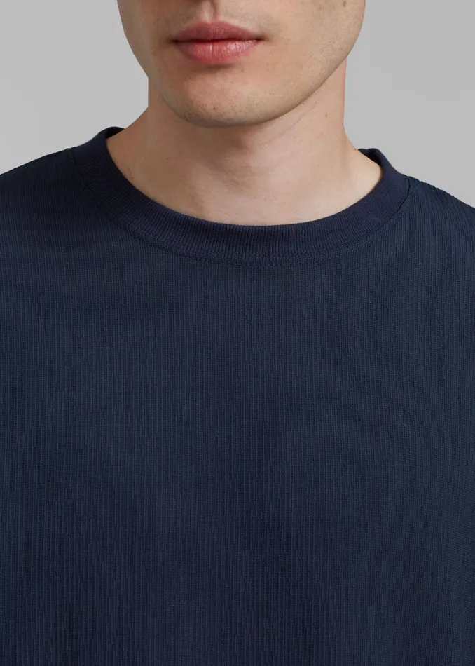 The Frankie Shop Tops Eliott Crinkle Tee 8211 Navy 8211 Men
