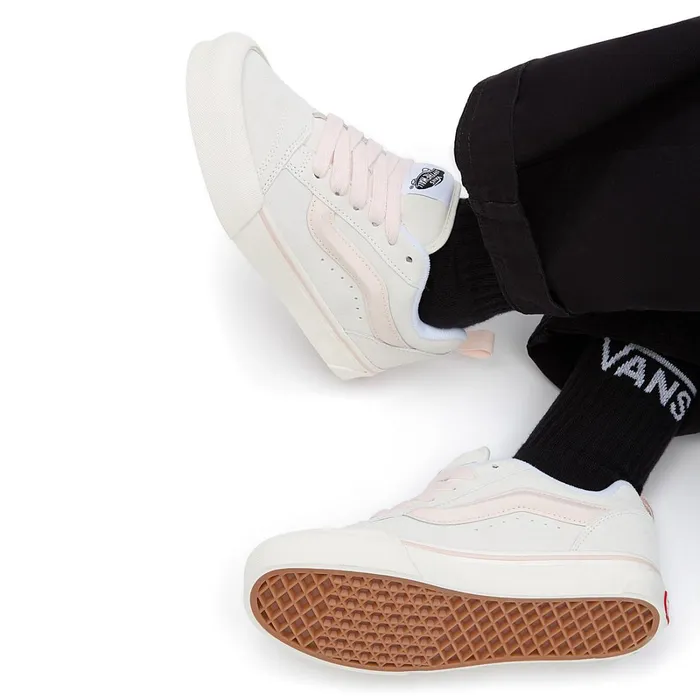 Vans View All Men Knu Skool Shoes Pink
