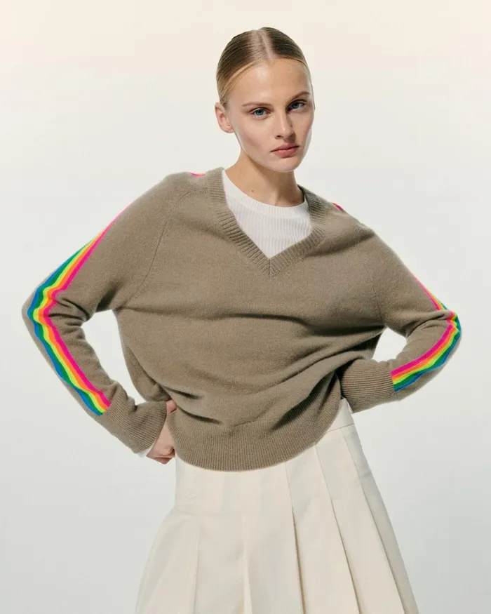 Women Cashmere Sweaters From Future Oversized VNeck Sweater With Multico Sleeves Tropical Taupe Women Cashmere Sweaters From Future Oversized VNeck Sweater With Multico Sleeves Tropical Taupe