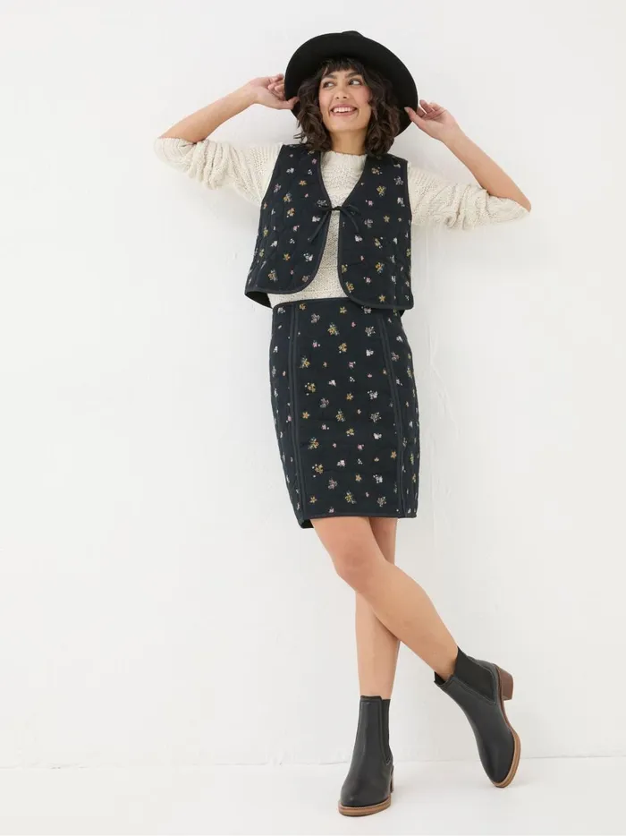 Women Coats and Jackets Fat Face Quinn Black Ditsy Paisley Quilted Waistcoat
