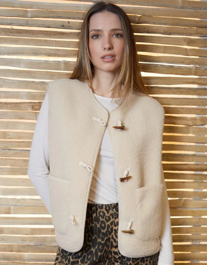 Women Ecru Toggle Fleece Borg Gilet Threadbare Jackets