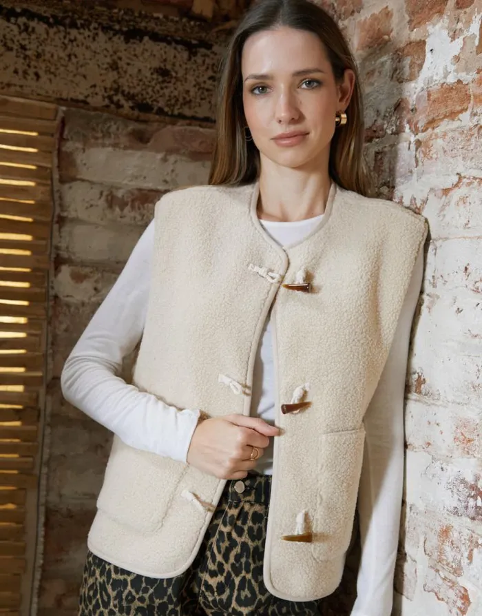 Women Ecru Toggle Fleece Borg Gilet Threadbare Jackets Women Ecru Toggle Fleece Borg Gilet Threadbare Jackets
