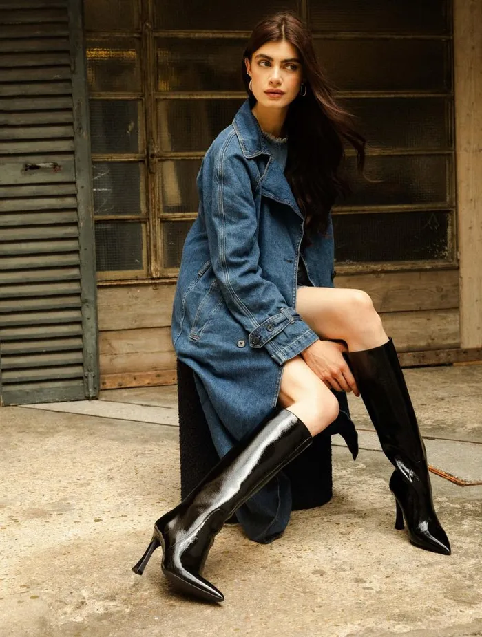 Women Knee High Boots Bobbies Clarisse Black Vinyl