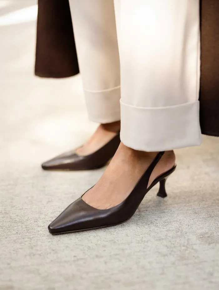 Women Pumps and Mary Janes Bobbies Miranda Ristretto