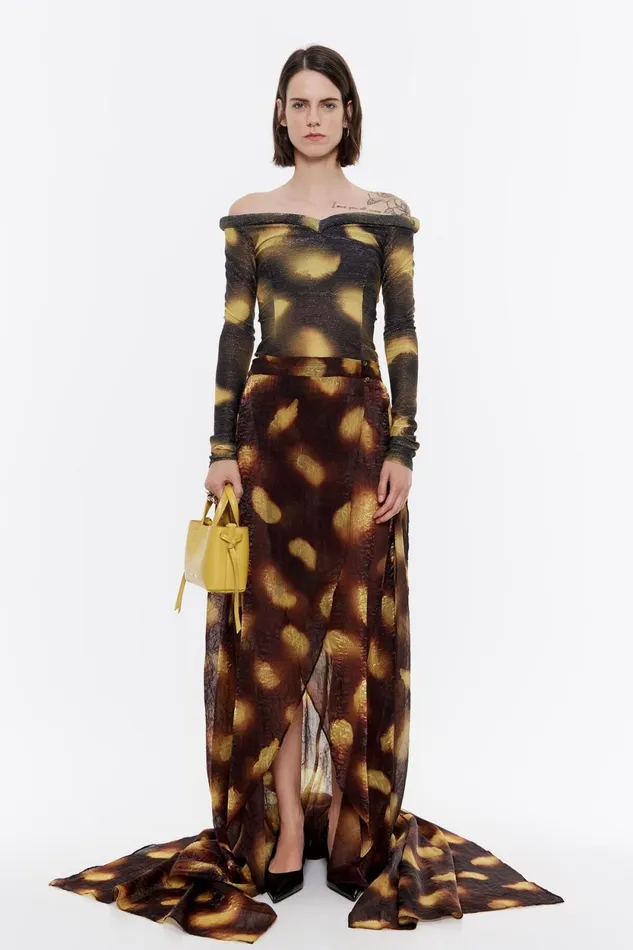 Yellow Feathers Mini Skirt With Maxi Bow Plumas Yellow Women Bimba Y Lola Skirts Yellow Feathers Mini Skirt With Maxi Bow Plumas Yellow Women Bimba Y Lola Skirts